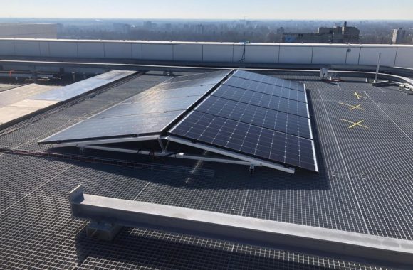 Jual Solar - Zonnepanelen op stalen roostervloer